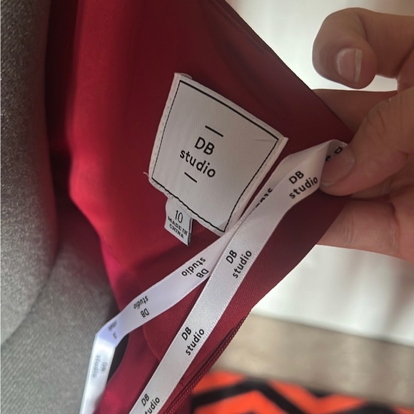 Strapless crimson thigh slit David’s Bridal gown - Picture 4 of 6